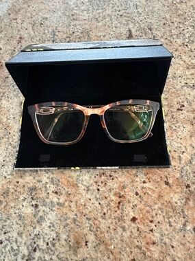 La Matta Tortoiseshell eyeglasses